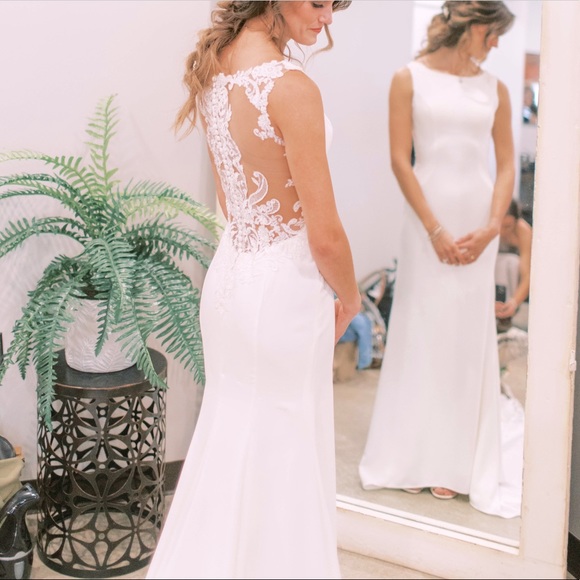 Rosa Clara Carola Wedding Gown Size 2, NWT, un-altered, never worn! - Picture 15 of 17